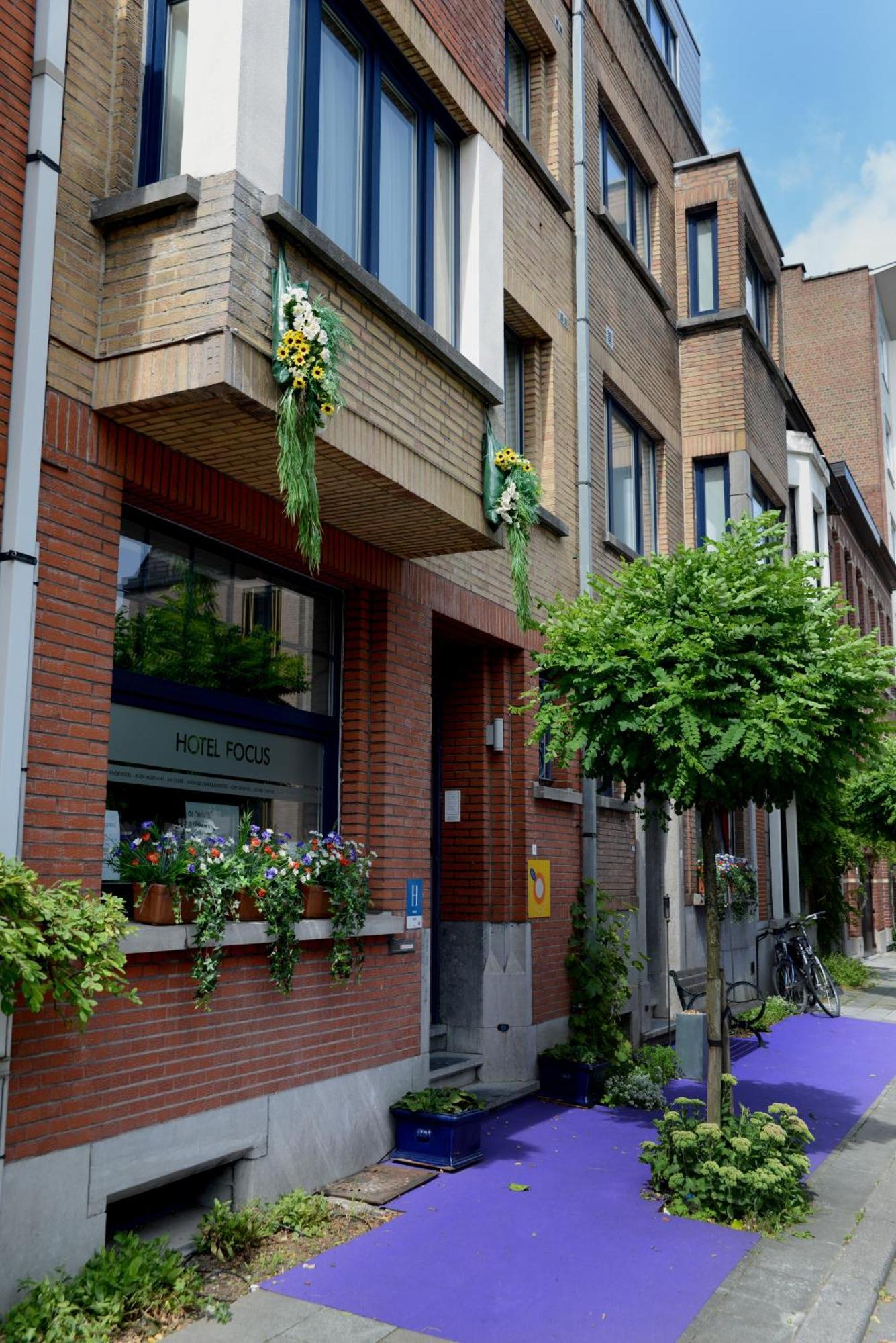 Focus Hotel Кортрейк Екстериор снимка